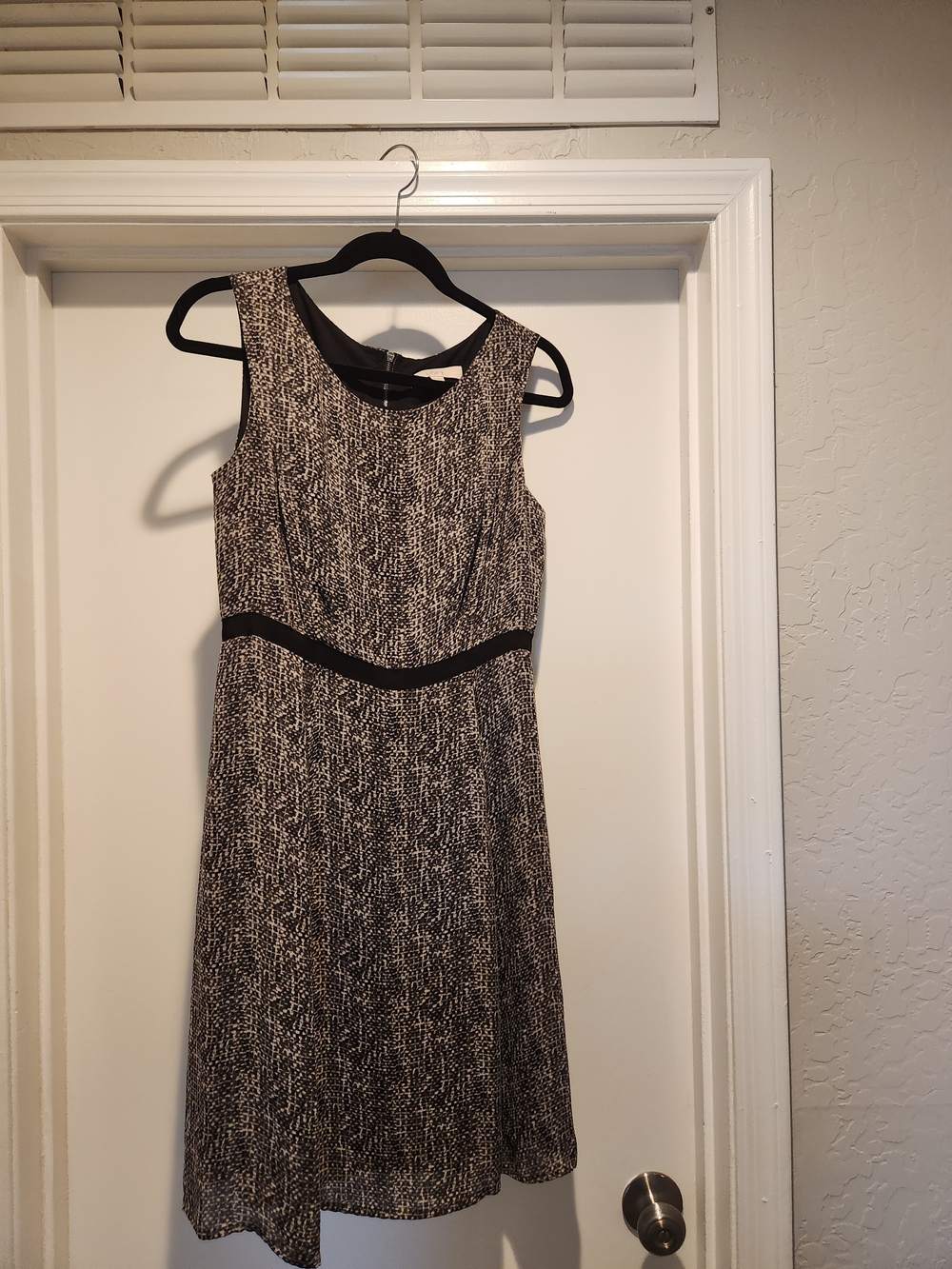 LOFT Black and White Textured Sleeveless A-Line Dress